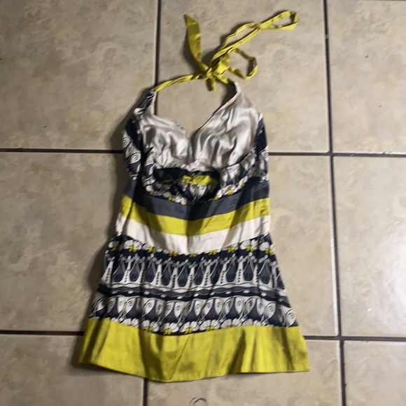 Top - Picture 2 of 2